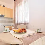 Apartment In With Wifi